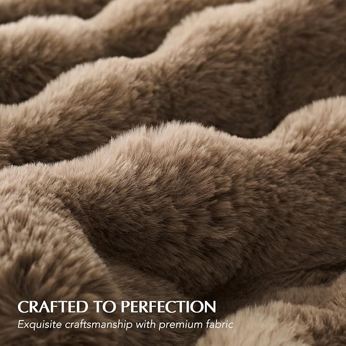 Faux Rabbit Fur Bubble Throw Blanket, 60"x80", Natural Tan | Ultra Soft, Luxury Faux Rabbit Fur Throw, Thick Warm Bubble Blanket, Cozy Fluffy Reversible, for Bed, Couch, Chair, Sofa