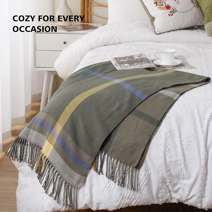 Green Plaid Throw Blanket for Couch, Army Green Plaid Blanket 50"x60" | Lightweight Farmhouse Outdoor Throw Blankets for Bed, Sofa, Cozy Woven Throw with Tassels