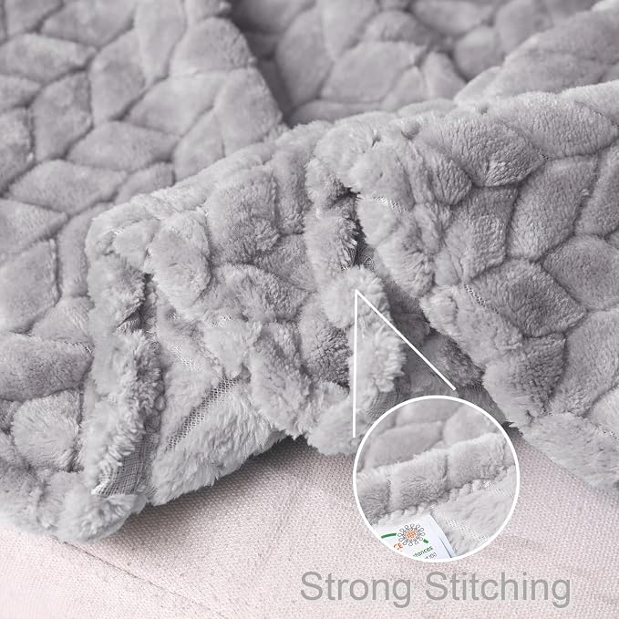 Exclusivo Mezcla Fleece Throw Blanket for Couch Sofa, 50”x70”, Light Grey | Oversized Soft Cozy Fluffy Blankets for Summer, Decorative Plush Flannel Throws for Living room, Bedroom with Leaves Pattern