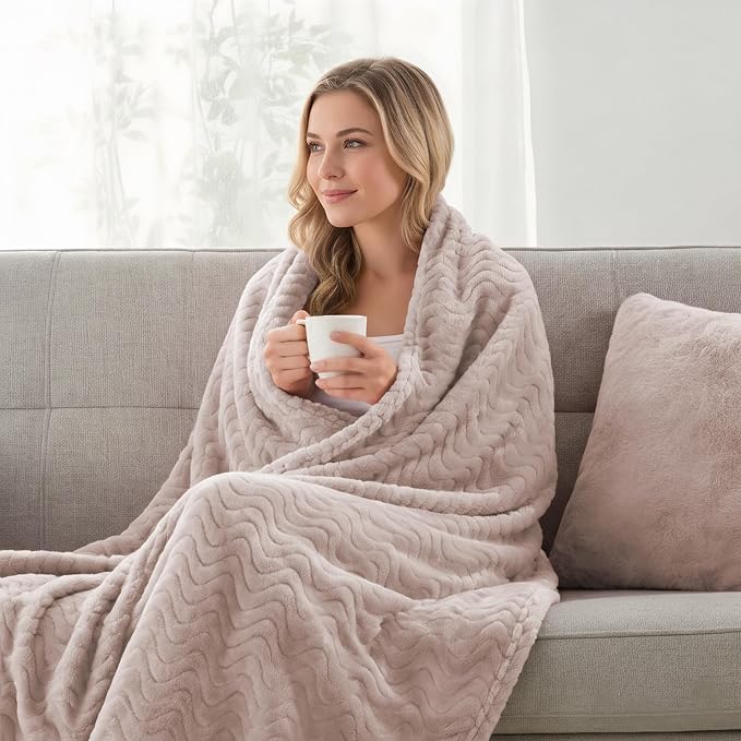 Exclusivo Mezcla Soft Fleece Blanket Twin Size for Bed, Sofa, Camel | 90"x66" Breathable Lightweight Flannel Blanket for Summer, Plush Cozy Jacquard Wave for Home Decor