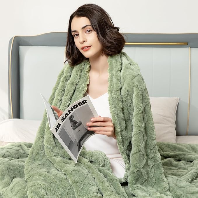 Aganear Fleece Throw Blanket for Couch Sofa 60"x80" Sage Green | Lightweight Fuzzy Throw,Warm Gift for Women,Christmas,Housewarming,Soft,Boho Design for Room Home Decor,All-Season Use