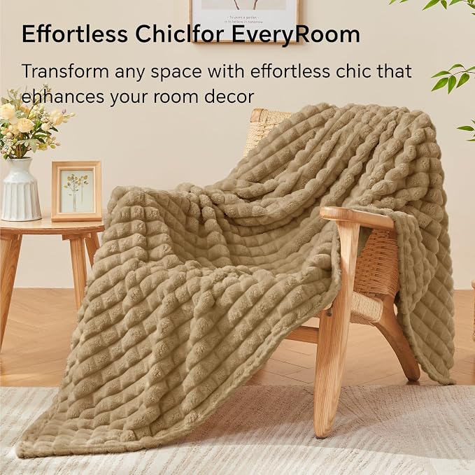 BEDELITE 3D Checked Camel Fleece Throw Blanket for Couch, 50x70 Inch | Soft Warm Fuzzy Fluffy Blanket for Bed Sofa, Lightweight Plush Cozy Blankets for Home Room Decor, Gift for Women, All Season