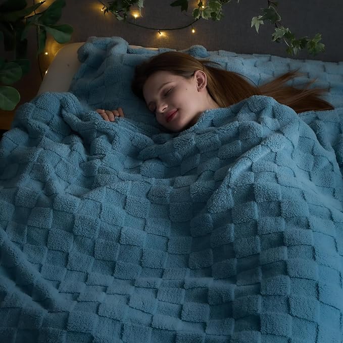NEWCOSPLAY 3D Checkered Flannel Queen Blanket, Blue Checkered, 90"x90" | Super Soft Cute Lightweight Decorative Premium Silky Fleece Blanket for Couch Sofa Bed, Gift for Women Men, All Season Use