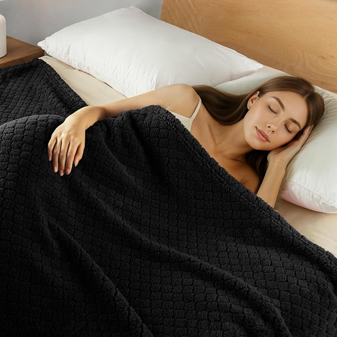 Exclusivo Mezcla Soft Fleece King Size Blanket for Bed, Black | Jacquard Lightweight Cozy Bed Blanket, Breathable Decorative Fuzzy Textured All Season Use, 90x104 Inches