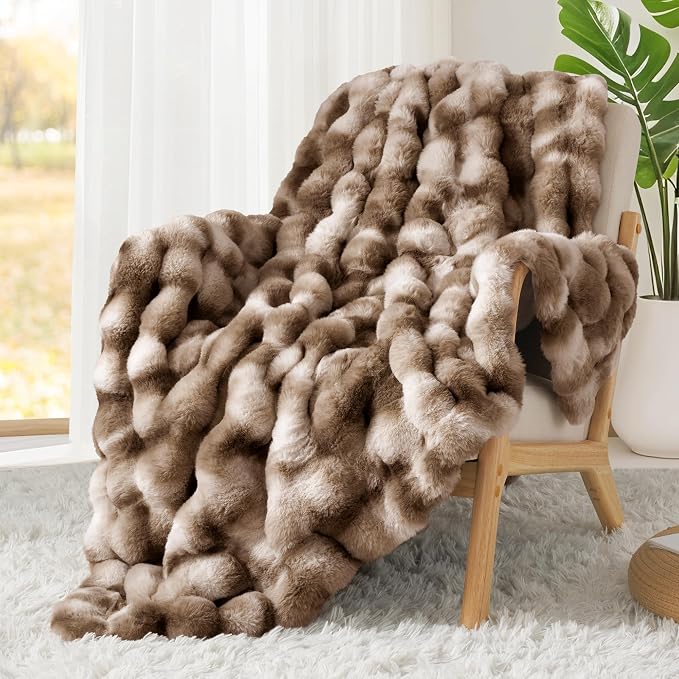 Luxury 1000GSM Rabbit Faux Fur Blanket, Super Heavy Warm Cozy Brown Blankets for Couch Bed Sofa, Ruched Plush Fuzzy Elegant Soft Reversible Mink Blanket for Living Room Bedroom, 90" x 90"