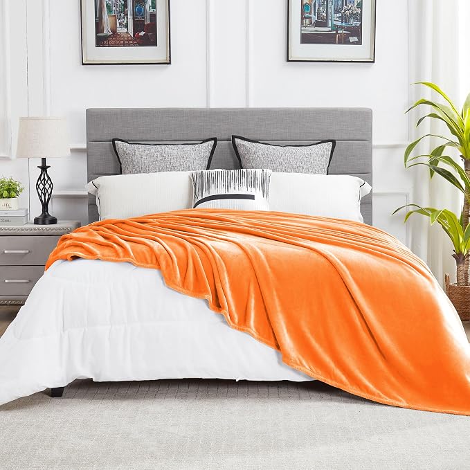 DREAMNINE Super Large Soft Fall Fluffy Fleece Bed Blanket King Size 90" x 108", Luxury Decorative Fuzzy Halloween Blanket for Bedroom,Big Cozy Shaggy Warm Flannel Blankets for Winter Autumn Pet,Orange