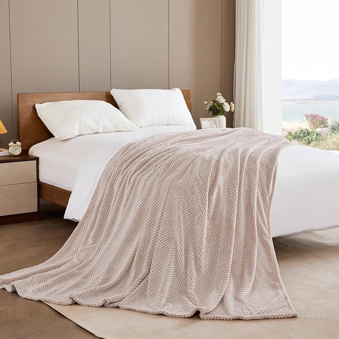 Exclusivo Mezcla Soft Waffle Fleece Bed Blanket King Size, Heather Tan | Lightweight Plush Blanket for Bed, Bedroom, Cozy Flannel with Waffle Texture, Stylish Home Decor, All Season, 104x90 Inches