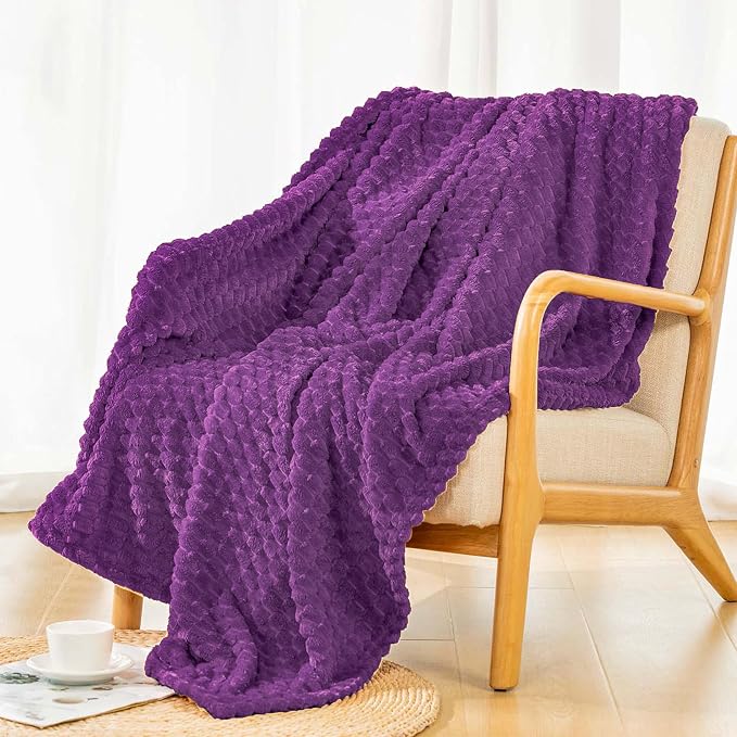 Bnuitland Purple Flannel Throw Blanket (50X70 inches), 300 GSM Fleece Cozy Warm Soft Home Decor Lightweight Bed Sofa Blanket for Adults, Suitable for All Seasons.