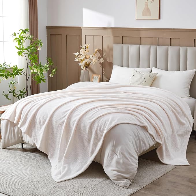 NEWCOSPLAY Fleece Leaves Pattern Queen Blanket, Ivory, 90"x90" | Super Soft Throw Blanket, Lightweight Cozy Bed Sofa Blanket, Premium Silky Flannel Fleece, Travel Blanket for All Season Use