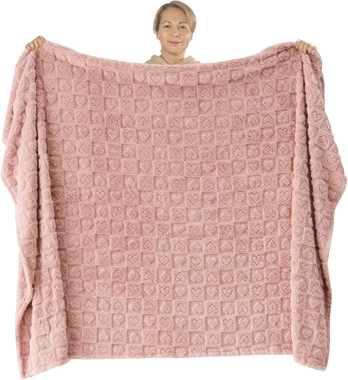 NEWCOSPLAY 3D Heart Checkered Flannel Throw Blanket, Pink Heart, 50"x70" | Super Soft Cute Lightweight Decorative Premium Silky Fleece Blanket for Couch Sofa Bed, Gift for Women Men, All Season Use