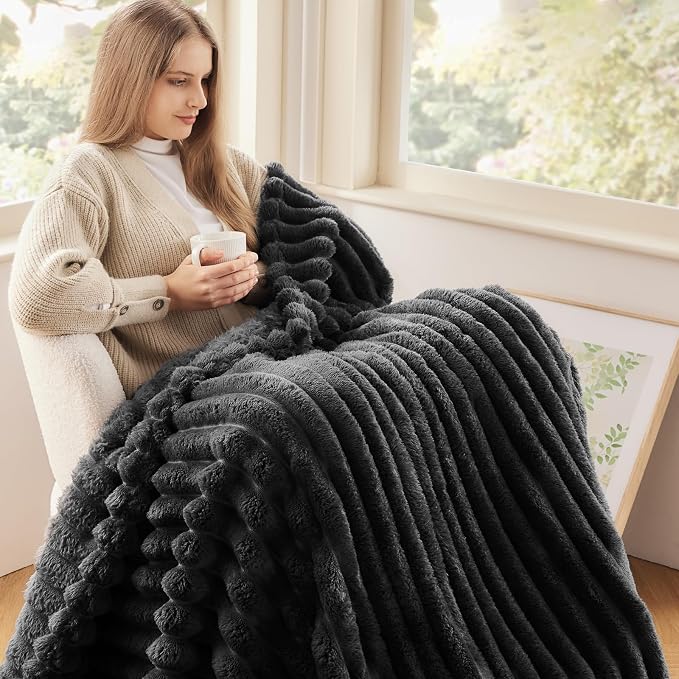 NEWCOSPLAY Fleece Ribbed Cozy Twin Blanket for Couch, Grey, 60"x80" | Premium Silky Flannel Blanket, Soft Lightweight Fluffy Throw Blanket for Bed Sofa Decor, Gift for All Season Use