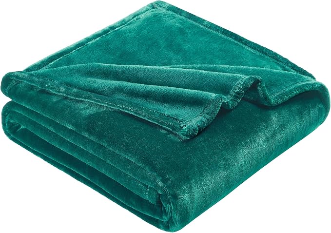 DREAMNINE Soft Cozy Plush Fleece Throw Blanket 50" x 60",Solid Shag Minky Lightweight Fuzzy Flannel Blanket for Bedroom, Luxury Washable Warm Velvet Blankets for Couch Sofa Pet,Breathable,Forest Green