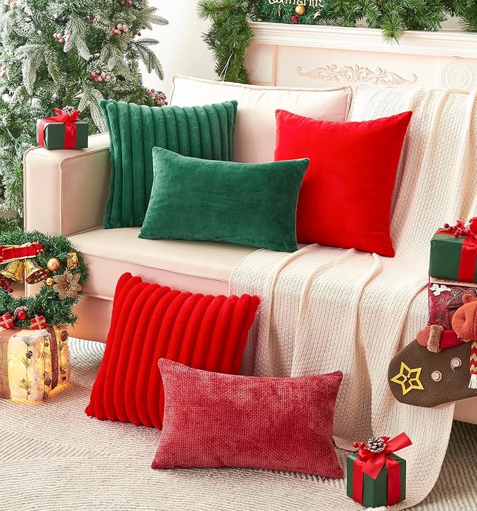 Pack of 2 Christmas Green Pillow Covers 22x22 Inch Decorative Throw Pillow Cover, Velvet Emerald Pillowcases for Couch Sofa Bed, Home Boho Decor, Modern Soft Cushion Covers