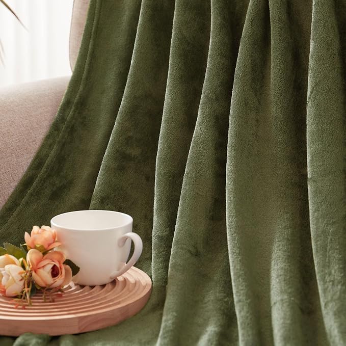 Exclusivo Mezcla Soft Large Fleece Throw Blanket for Couch, Olive Green | 50x70 Inches, Double-Sided Brushed Flannel, Lightweight Plush Cozy Blanket for Home Decor, All Season, Machine Washable