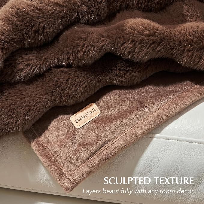 Faux Rabbit Fur Bubble Throw Blanket, 50"x60", Chestnut | Ultra Soft, Luxury Faux Rabbit Fur Throw, Thick Warm Bubble Blanket, Cozy Fluffy Reversible, for Bed, Couch, Chair, Sofa