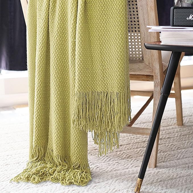 LOMAO Knitted Throw Blanket with Tassels Bubble Soft Lightweight Blanket Textured Lightweight Throws for Couch Cover Home Decor (Lemon Yellow, 50x60)