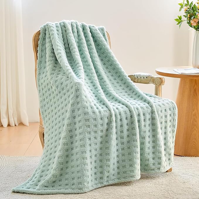 NEWCOSPLAY 3D Waffle Checkered Flannel Twin Blanket, New Sage, 60"x80" | Super Soft Cute Lightweight Decorative Premium Silky Fleece Blanket for Couch Sofa Bed, Gift for Women Men, All Season Use