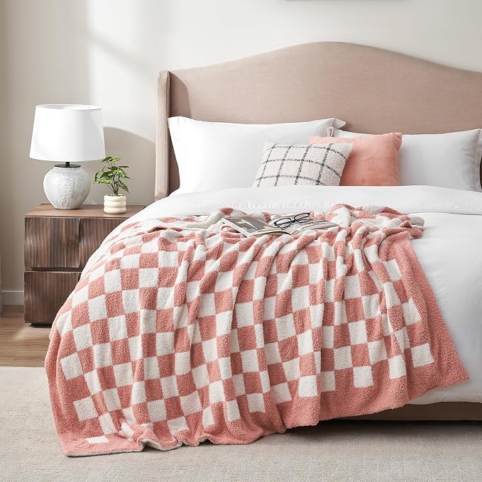 Snuggle Sac Checkered Bedding Blanket Twin Size 60x80, Super Soft, Cozy Warm Knit Blankets, Reversible Breathable Lightweight Fluffy Throws for Sofa, Bed, Checkered Pink, 60x80 Inches