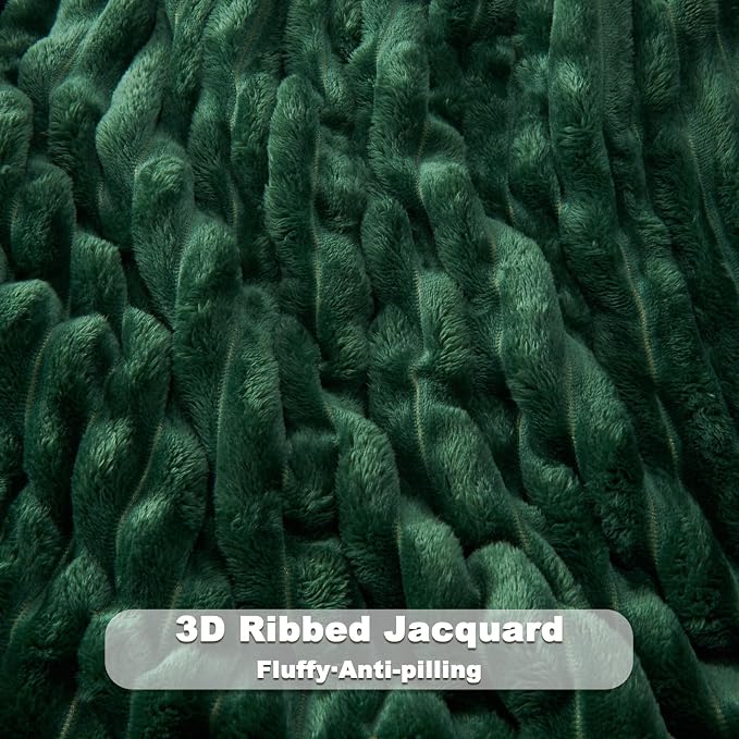 NEWCOSPLAY Fleece Ribbed Cozy Queen Blanket for Couch, Dark Green, 90"x90" | Premium Silky Flannel Blanket, Soft Lightweight Fluffy Throw Blanket for Bed Sofa Decor, Gift for All Season Use