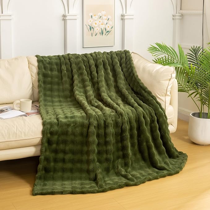 YUSOKI 3D Fleece Bubble Throw Blanket,Olive Green, 50"x60" | Ultra Soft, Non-Shedding, Lightweight for All Season Use, stays fluffy after repeated washes, Perfect Gifts, Machine Washable