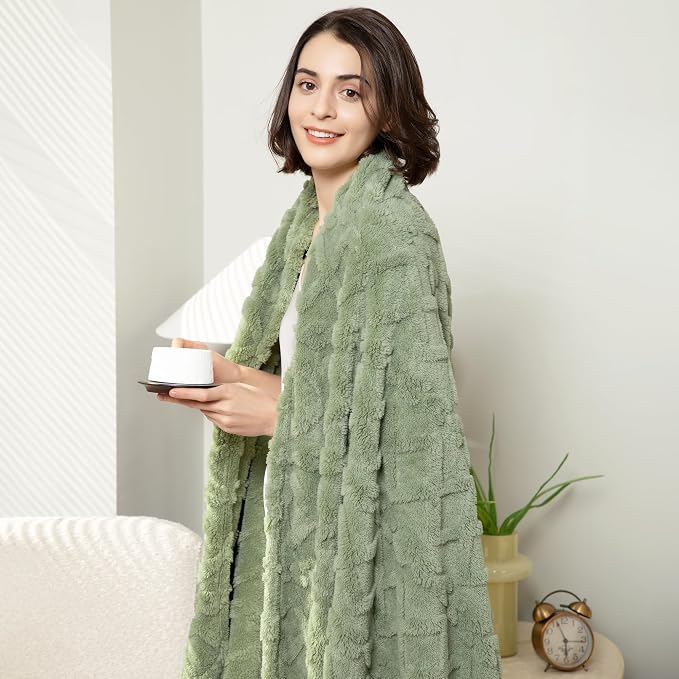 Aganear Fleece Throw Blanket for Bed Couch 90"x108" Sage Green | Lightweight Fuzzy Throw,Warm Gift for Women,Christmas,Housewarming,Soft,Boho Design for Room Home Decor,All-Season Use