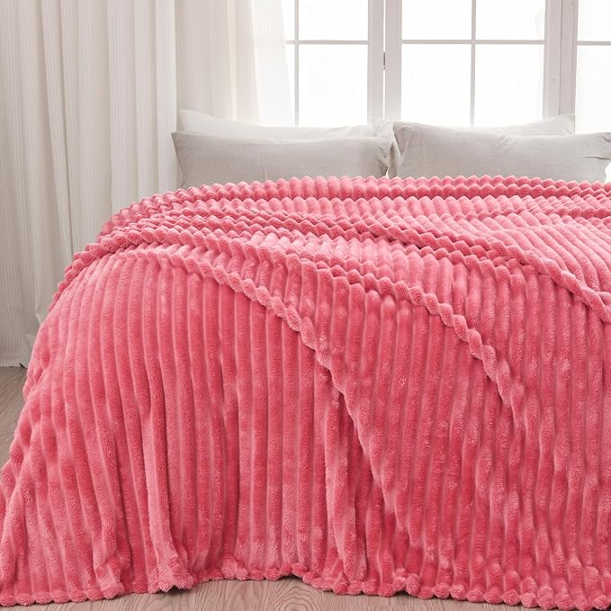 NEWCOSPLAY Fleece Ribbed Cozy King Blanket for Couch, Coral Pink, 90"x110" | Premium Silky Flannel Blanket, Soft Lightweight Fluffy Throw Blanket for Bed Sofa Decor, Gift for All Season Use