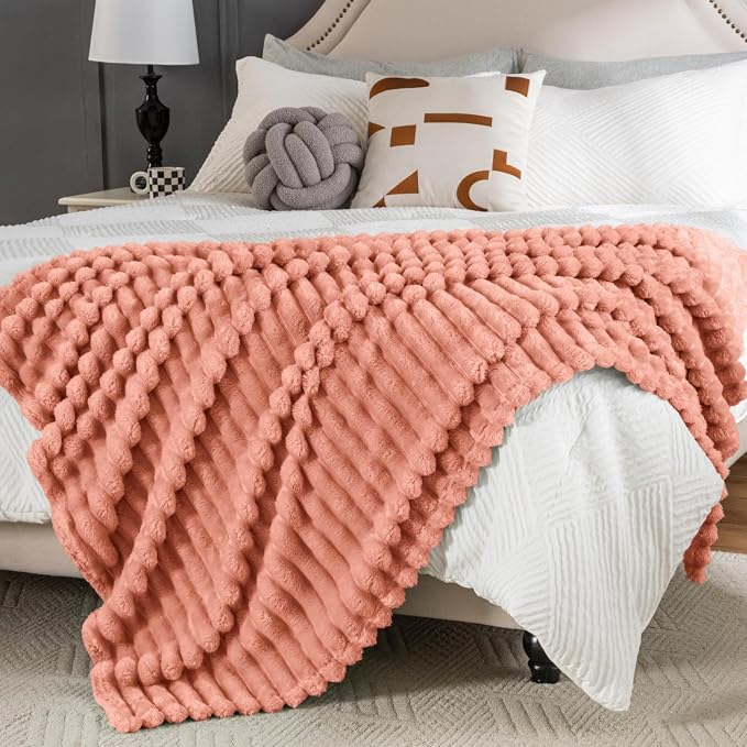 Wider Striped 380gsm Thick Large King Blanket for Couch Super Soft Cozy Blankets for Women Big Fuzzy Fleece Pink Blanket for Bed Sofa 90x104