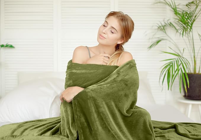 Utopia Bedding Ultra Soft Fleece Bed Blanket Full Size Olive (90x84 Inches) | Microfiber Plush Warm Lightweight Breathable Cozy Blanket Anti-Static, All Season Use, Gift for Women and Men