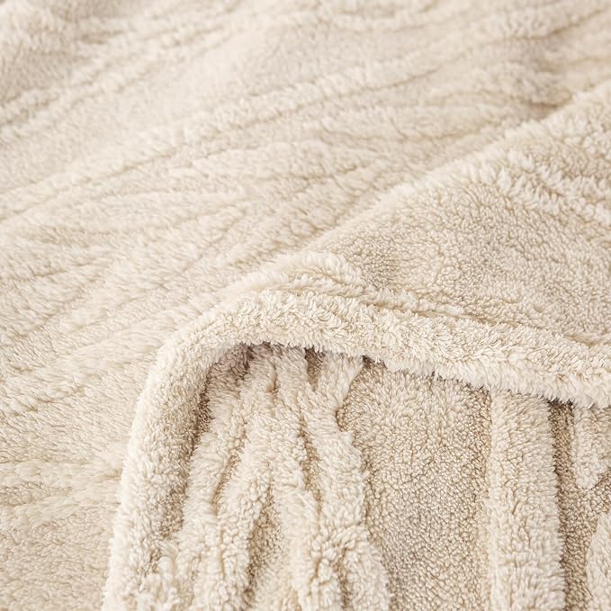 YUSOKI Sherpa Fleece Queen Size Blanket, Linen, 90"x90" | 3D Stylish Design,320GSM, Non-Shedding, Lightweight for All Season Use, stays fluffy after repeated washes, Perfect Gifts
