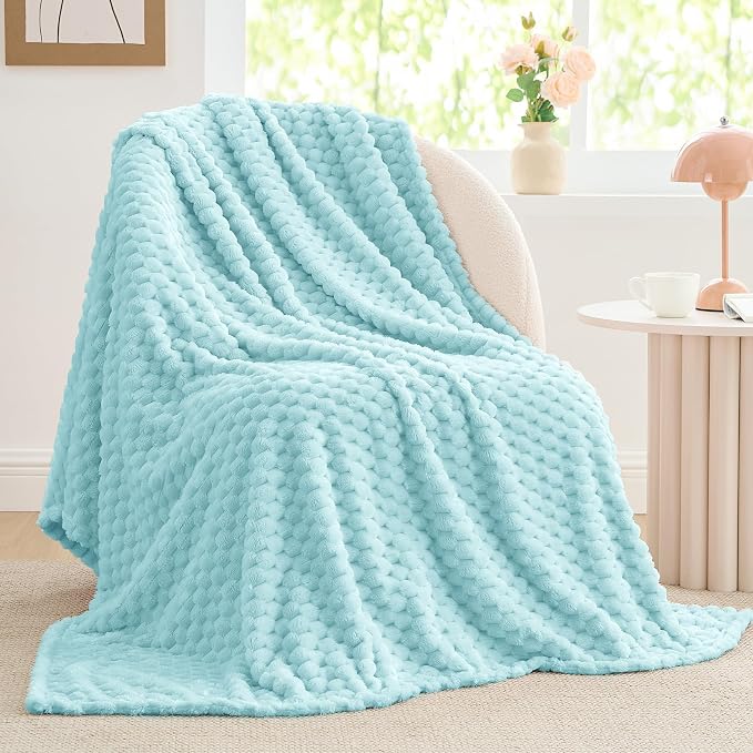 BEDELITE Cloud Blue Throw Blanket for Couch, Soft Gifts for Women, 50 * 60 | 3D Jacquard Decorative Fleece Blanket, Super Soft Plush Throws, Cute Birthday Gift for Women & Men, Suitable for All Seasons