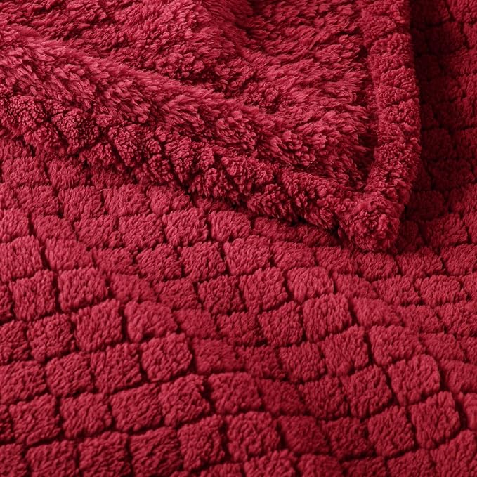 Exclusivo Mezcla Soft Fleece Throw Blanket for Couch, Deep Red | Jacquard Lightweight Cozy Throws for Bed, Sofa, Breathable Decorative Fuzzy Textured All Season Use, 50x60 Inches