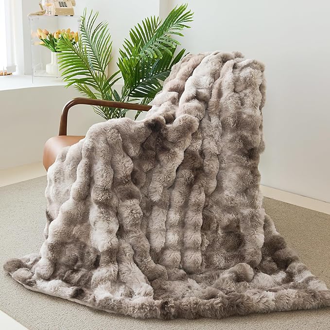 Faux Rabbit Fur Throw Blanket for Couch Gifts for Mom 50"x60" Tie-dye Brown | Cozy Reversible Fluffy Throw, Luxury Plush Thick Bubble Blanket, Mothers Gifts for Women, Soft Warm for Bed, Home Decor