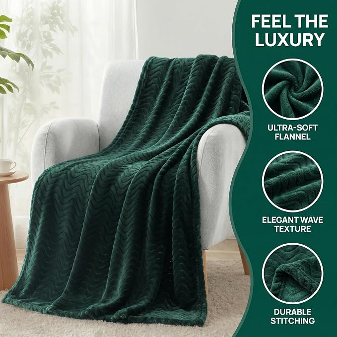 Exclusivo Mezcla Large Fleece Throw Blanket for Couch, Sofa, Forest Green | 50"x70" Soft Breathable Lightweight Flannel Throws for Summer, Plush Cozy Jacquard Wave Blanket for Home Decor