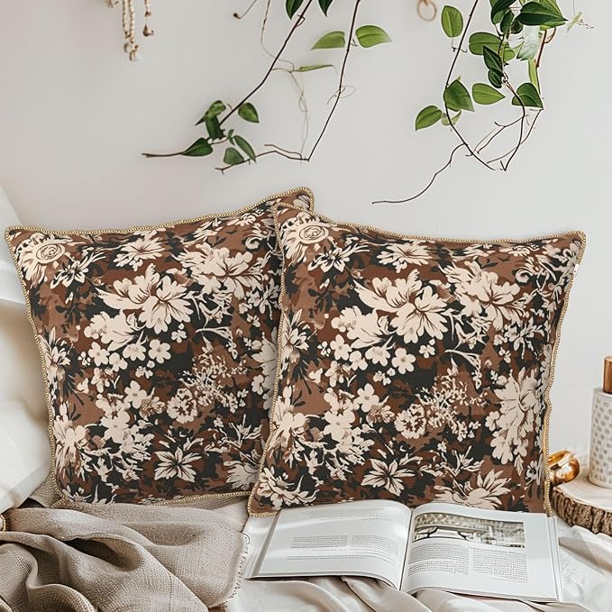 Vintage Brown Cream Floral Velvet Pillow Covers 20x20 Inch Tapestry Neutral Flowers Throw Pillows for Couch Cushion Covers Pillowcase Boho Farmhouse Pillow Cases for Sofa Bed Bedroom
