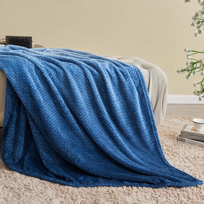 NEWCOSPLAY Fleece Leaves Pattern Throw Blanket, Ombre Blue, 50"x60" | Super Soft Throw Blanket, Lightweight Cozy Bed Sofa Blanket, Premium Silky Flannel Fleece, Travel Blanket for All Season Use