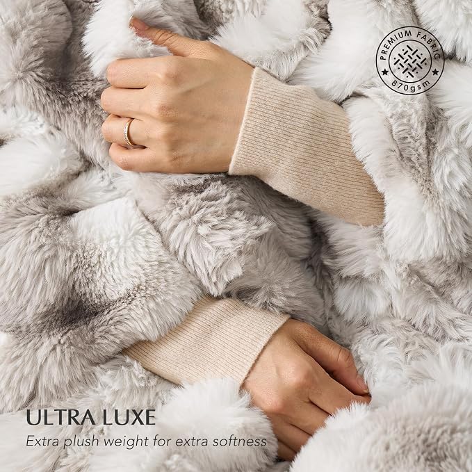 Faux Rabbit Fur Bubble Throw Blanket, 50"x60", Light Grey | Ultra Soft, Luxury Faux Rabbit Fur Throw, Thick Warm Bubble Blanket, Cozy Fluffy Reversible, for Bed, Couch, Chair, Sofa