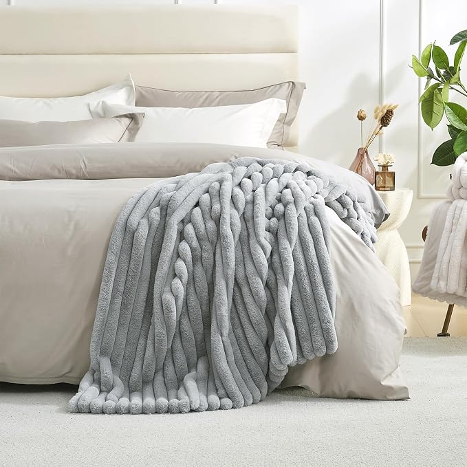 Faux Fur Throw Blanket for Couch, Cozy Fuzzy Fluffy Fur Luxurious Soft Striped Plush Gift Blankets for Family Sofa Chair, 60"x80", Light Grey