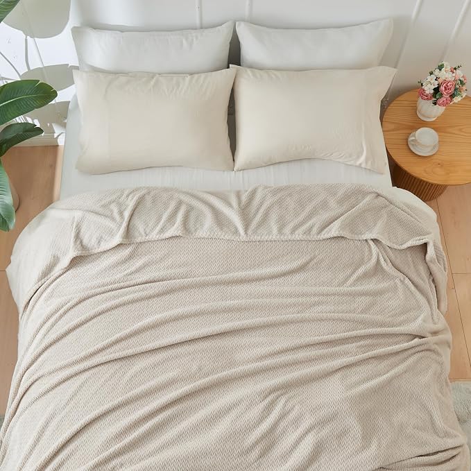 NEWCOSPLAY Fleece Leaves Pattern Queen Blanket, Linen, 90"x90" | Super Soft Throw Blanket, Lightweight Cozy Bed Sofa Blanket, Premium Silky Flannel Fleece, Travel Blanket for All Season Use