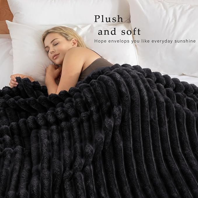Exclusivo Mezcla Striped California King Size Fleece Blanket for Bed | Soft Breathable Cozy Bed Blankets, Lightweight Plush Fluffy Fuzzy Jacquard Decorative Blankets