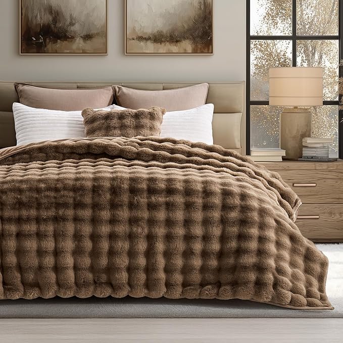 Faux Rabbit Fur Bubble Throw Blanket, 90"x90", Natural Tan | Ultra Soft, Luxury Faux Rabbit Fur Throw, Thick Warm Bubble Blanket, Cozy Fluffy Reversible, for Bed, Couch, Chair, Sofa