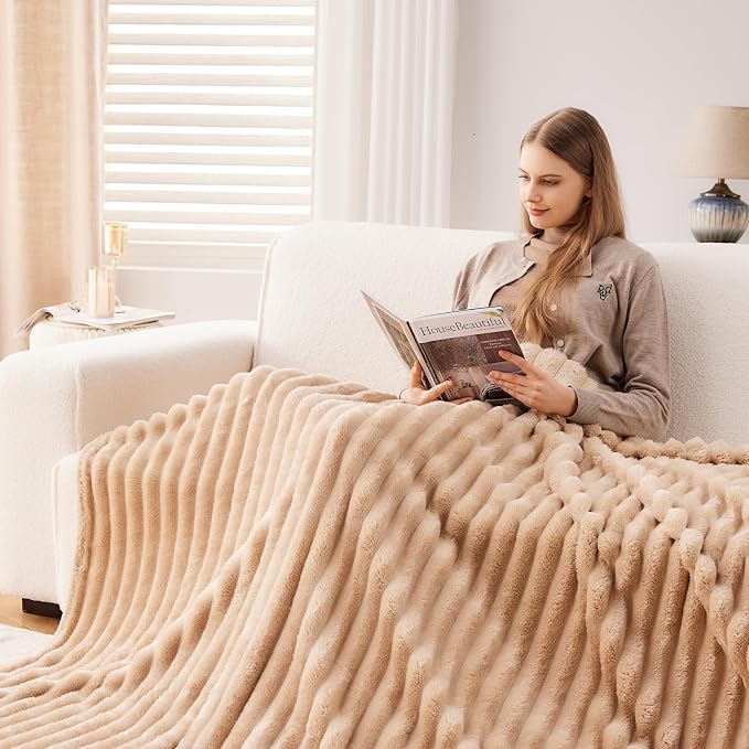 NEWCOSPLAY Fleece Ribbed Cozy Queen Blanket for Couch, Brown, 90"x90" | Premium Silky Flannel Blanket, Soft Lightweight Fluffy Throw Blanket for Bed Sofa Decor, Gift for All Season Use