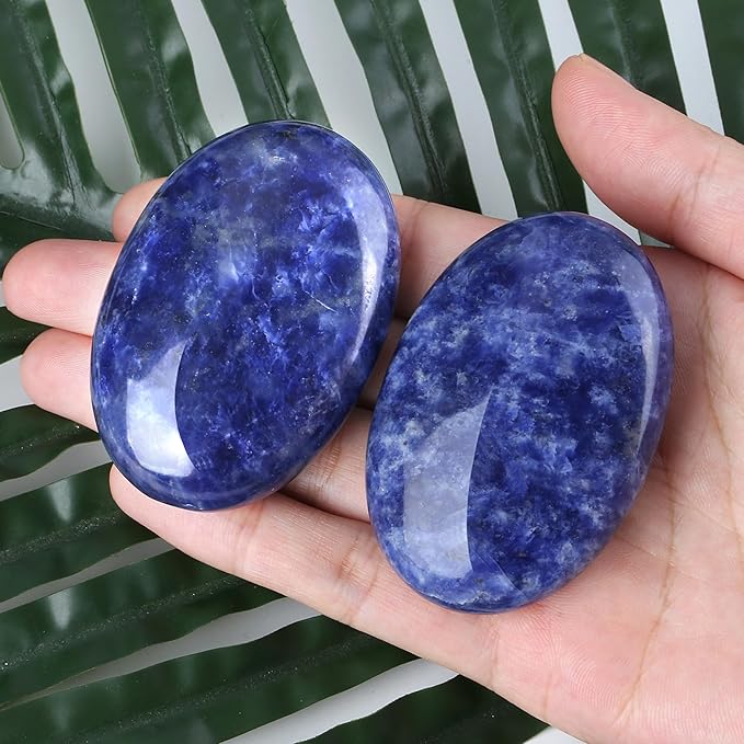 ZHIYUXI 2.4" Blue Sodalite Crystal Palm Stone Healing Crystals Gemstones and Crystals Gift Worry Stone Energy Balancing Therapy Polished Stones Room Decor Mediation 1PC