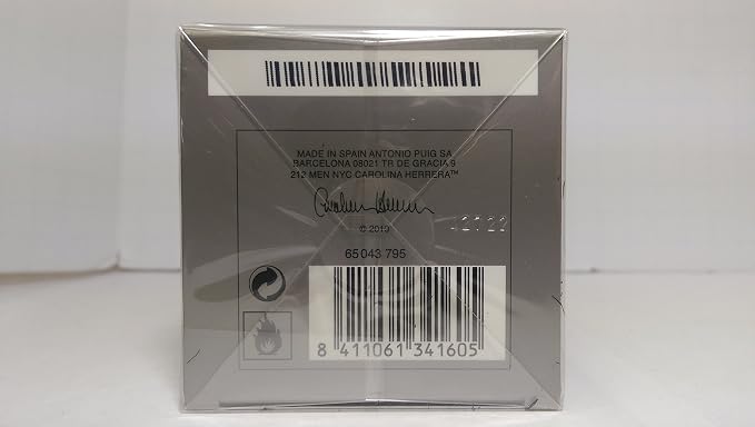 Carolina Herrera 212 Men EDT Spray - Timeless Sandalwood Scent with Fresh, Energetic Green and Sensual Peppery Spice Notes, 3.4 oz