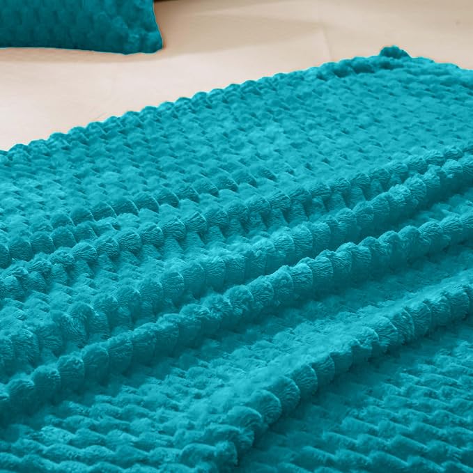 Vessia Flannel Fleece Throw Blanket(50x70 inch), 3D Jacquard Teal Fuzzy and Warm Blanket for Couch,Sofa,Bed,Chair, 300GSM Super Soft Touch Cozy Lightweight Throw for All-Season Home Decor