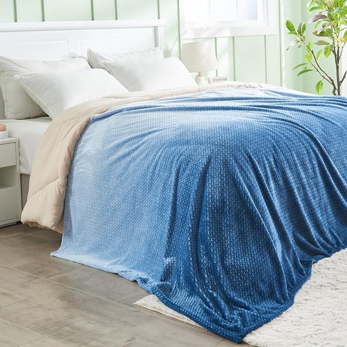 NEWCOSPLAY Fleece Leaves Pattern Throw Blanket, Ombre Blue, 50"x60" | Super Soft Throw Blanket, Lightweight Cozy Bed Sofa Blanket, Premium Silky Flannel Fleece, Travel Blanket for All Season Use