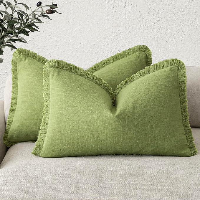 Foindtower Set of 2 Decorative Linen Fringe Lumbar Throw Pillow Covers Boho Farmhouse Cushion Cover with Tassels Soft Accent Pillowcase for Couch Sofa Bed Living Room Home Decor,12×20 Inch,Lush Green