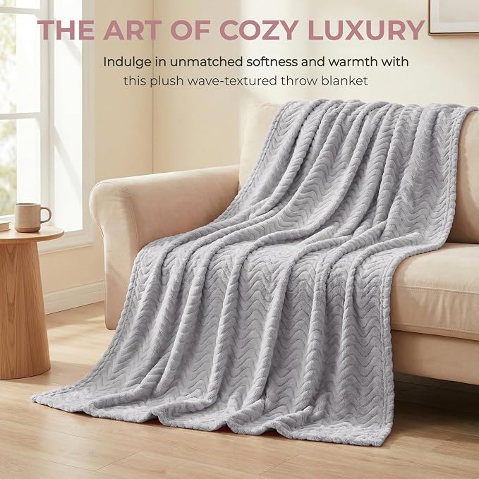 Exclusivo Mezcla Large Fleece Throw Blanket for Couch, Sofa, Light Grey | 50"x70" Soft Breathable Lightweight Flannel Throws for Summer, Plush Cozy Jacquard Wave Blanket for Home Decor