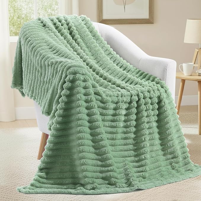 decorUhome Sage Green Fleece King Blanket 108x90 Inches | Soft Fleece Bed Cozy Fluffy Plush Flannel Large Striped Throws for Couch Sofa, Decorative Fuzzy Blanket for Woman