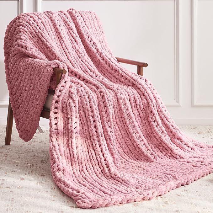 Negwoo Chunky Knit Throw Blanket, Knitted Throw Chenille Yarn, 80"*90" | Soft Thick Cable Knitted Blankets, Handmade Big Thick Blanket, Machine Washable Cute Comfy Blanket for Home Decor, Light pink