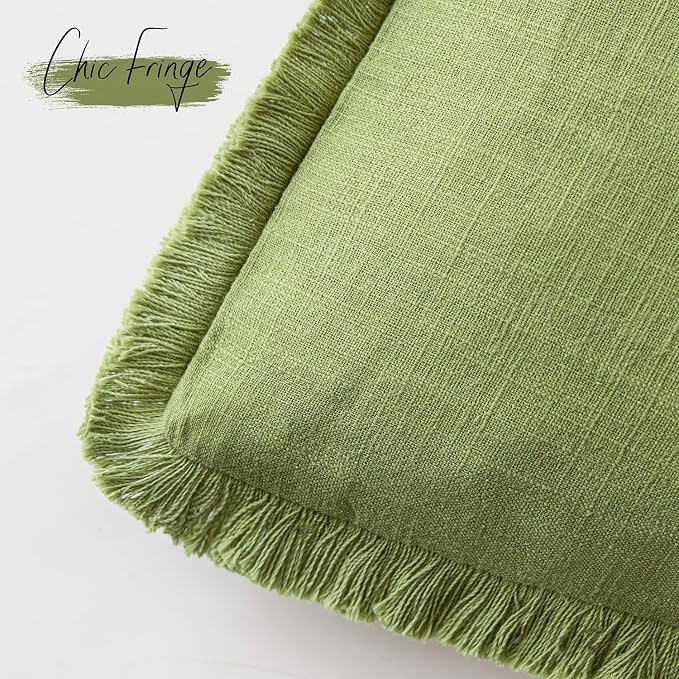 Foindtower Set of 2 Decorative Linen Fringe Throw Pillow Covers Cozy Boho Farmhouse Cushion Cover with Tassels Soft Accent Pillowcase for Couch Sofa Bed Living Room Home Decor,26×26 Inch,Lush Green